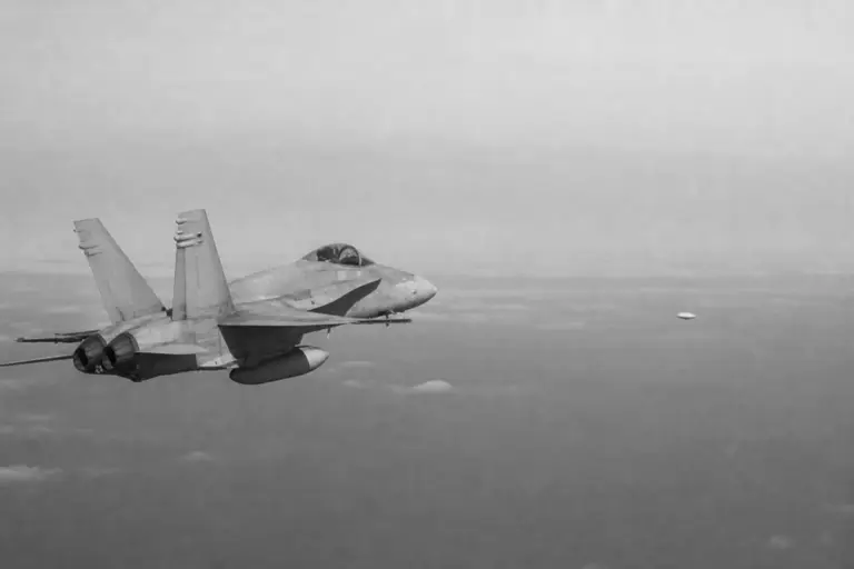 Infrared tracking flight