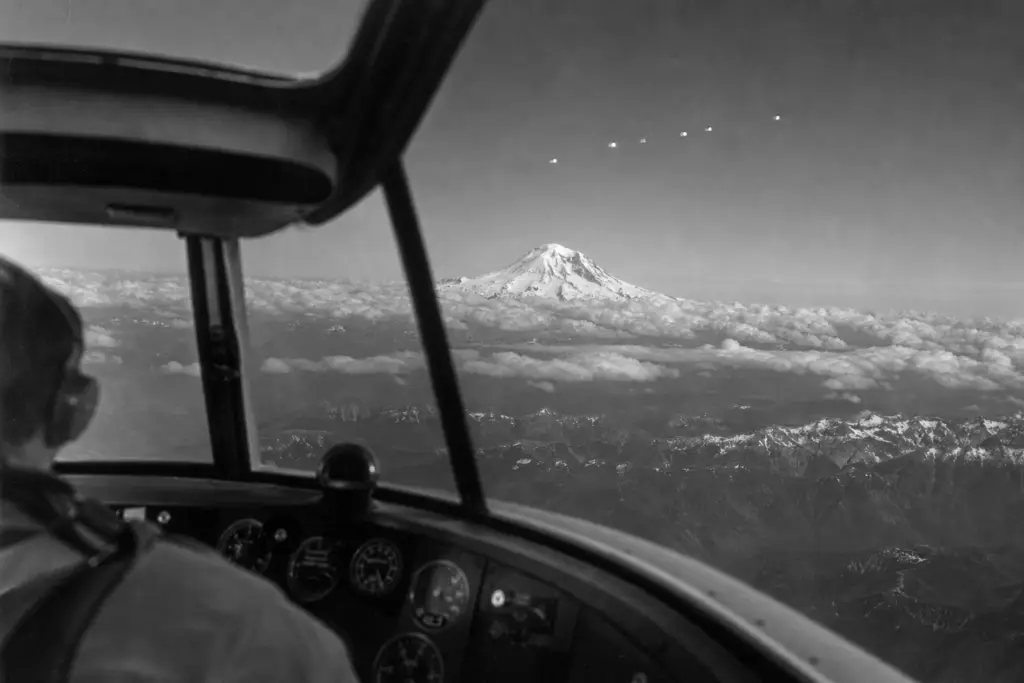 Pilot Over Mount Rainier