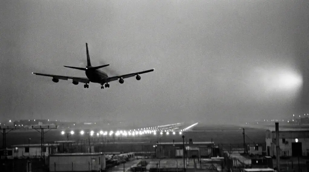 Emergency landing at Manises, 1979